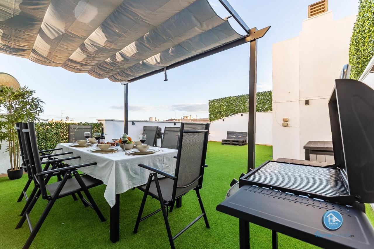 Premium Penthouse With Roof Terrace And Parking In Carlos Haya Малага Екстер'єр фото