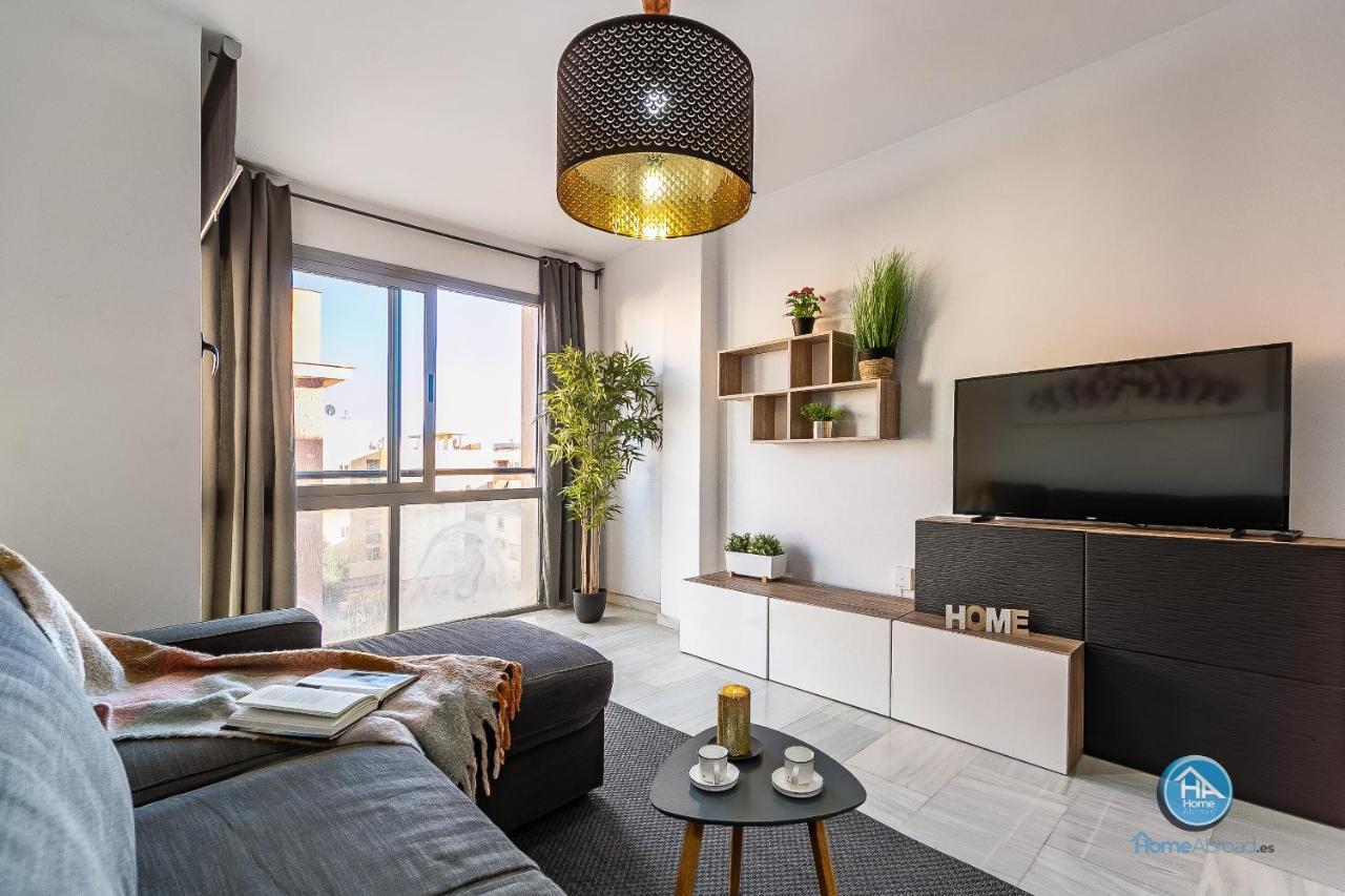 Premium Penthouse With Roof Terrace And Parking In Carlos Haya Малага Екстер'єр фото