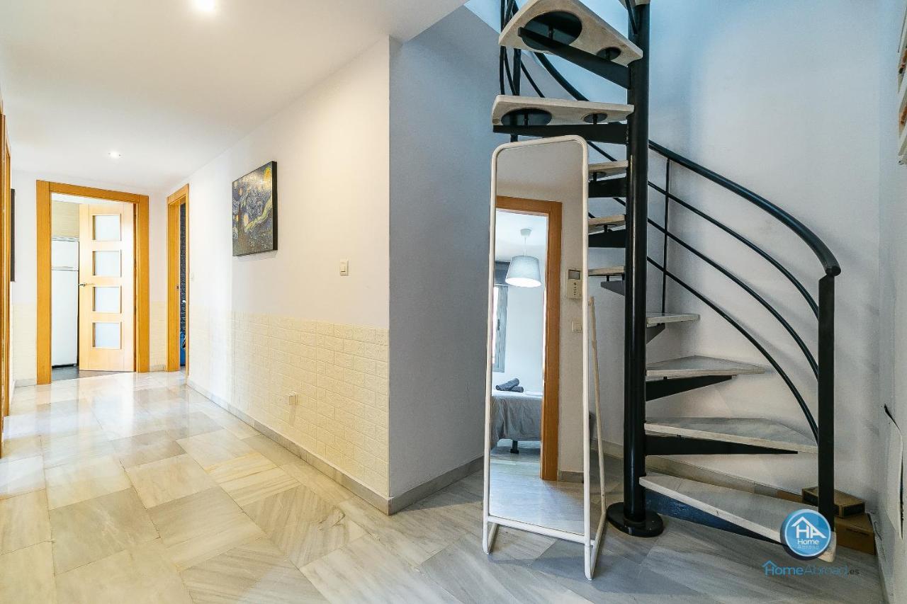 Premium Penthouse With Roof Terrace And Parking In Carlos Haya Малага Екстер'єр фото